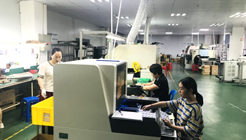 �z�y����